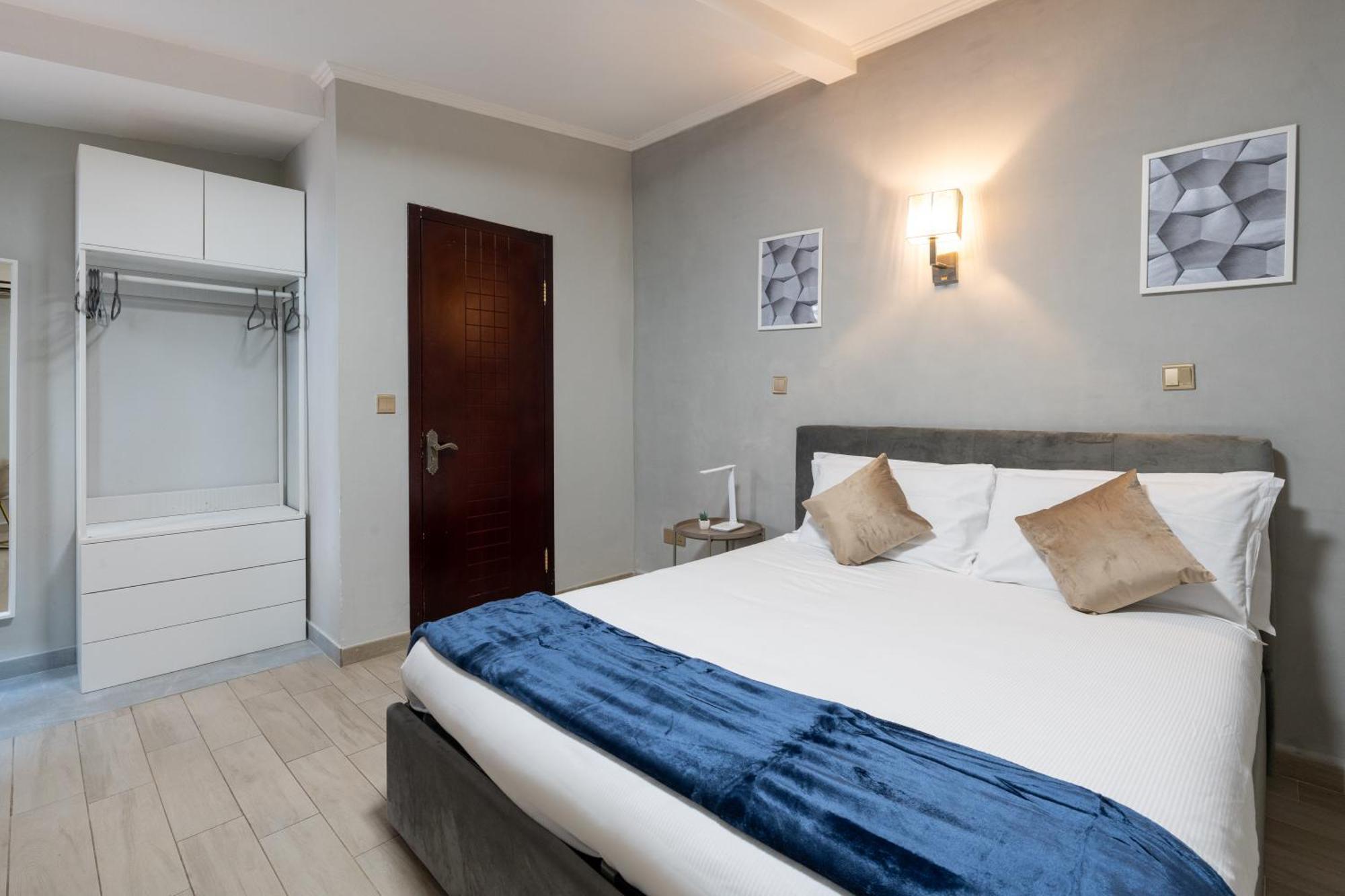 Portafortuna Guesthouse - Close To Colosseum Rome Exterior photo